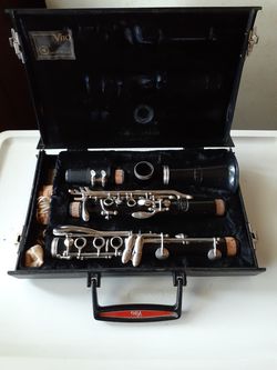 VITO, CLARINET FOR BEGINNERS, ASKING $80