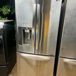 Refrigerator 33 Wide 