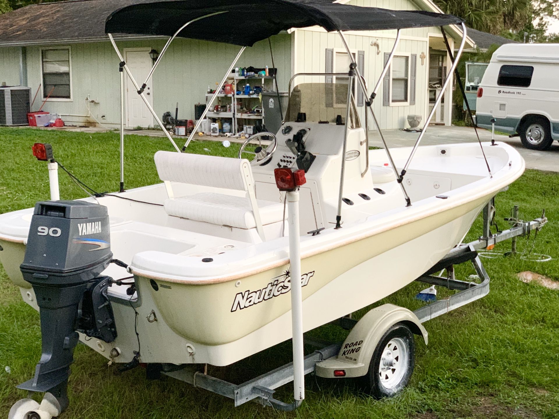 2004 Nautic star bay 18 foot