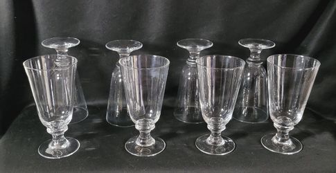 Oneida Hand Blown Unpainted Set Of 8 Glassware