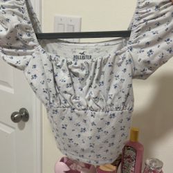 hollister cute floral top