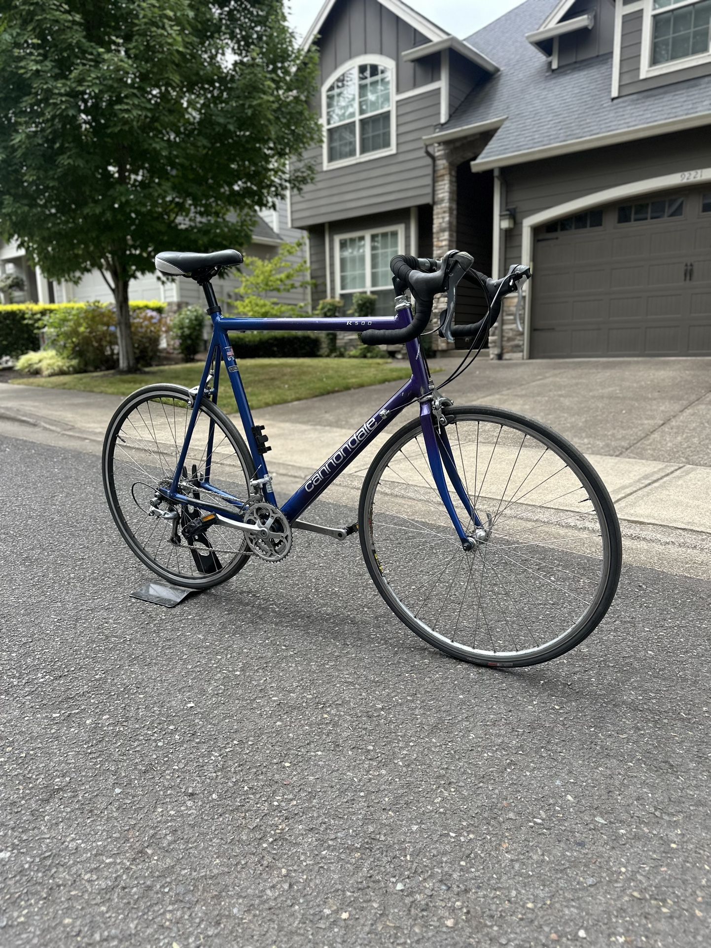 Cannondale Road Bike
