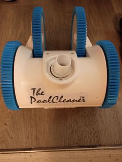 4 Wheel Hayward Pool Vacuum