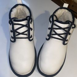 Waterproof White/Black Ugg Neumels Size 7