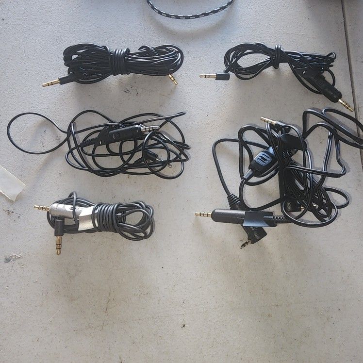 Bose Cable Headphones