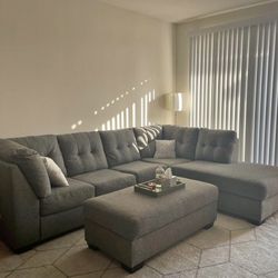 *Free Delivery* Gray Living Spaces Sectional Couch Sofa w/ Storage Ottoman