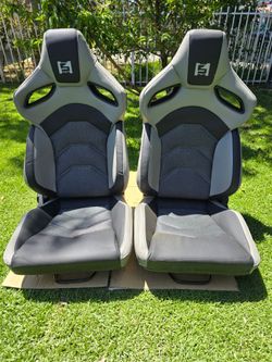 Universal Racing Seats