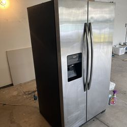 Amana Refrigerator Side By Side Stainless 