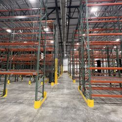 Teardrop Pallet Racks Beams Uprights Wire Decks Forklifts New & Used In Stock 