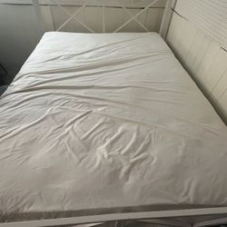 Queen size bed