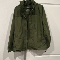 LL Bean Men's Green Jacket/Parka Detachable Insulation & Hood Sz Large