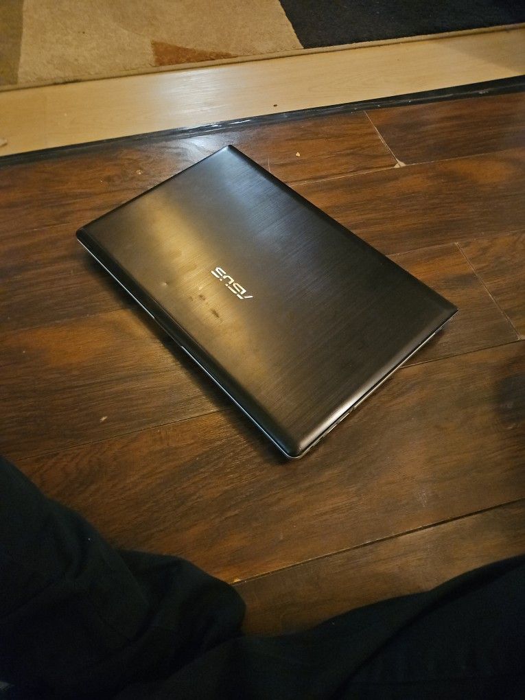 ASUS N56V Laptop With Charger
