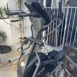 Sole E25 Elliptical Machine