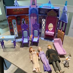 Frozen Castle With Dolls
