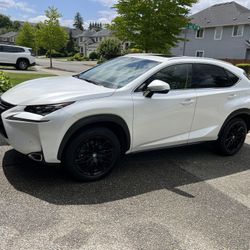 2017 Lexus NX 200t