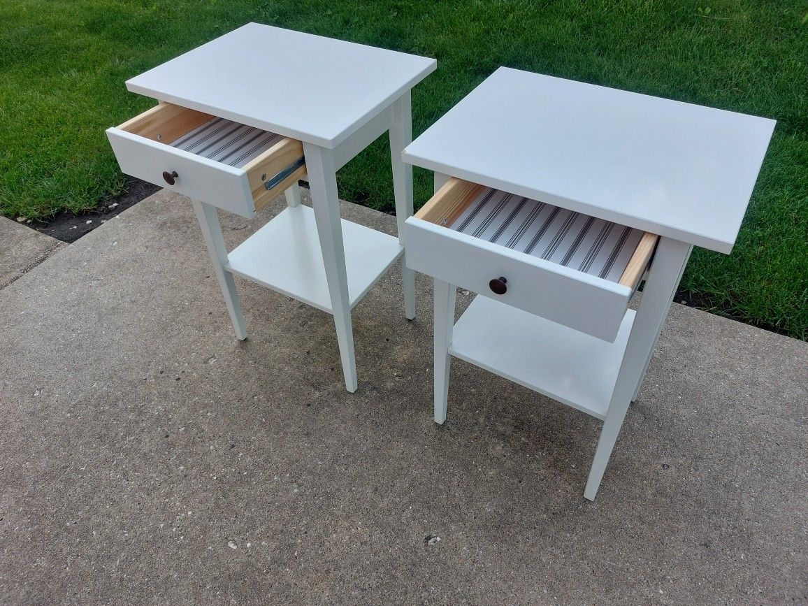White Wooden End Table Shelf With Drawer Pair