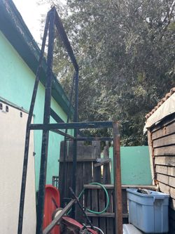 Cargo railing