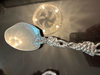 Arthur court Serving spoon