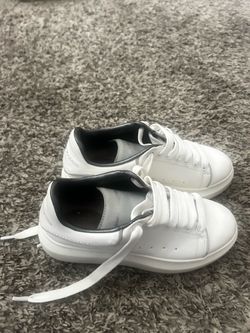 Alexander McQueen Oversized sneaker Size 5