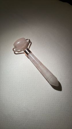 Rose Quartz Facial Roller