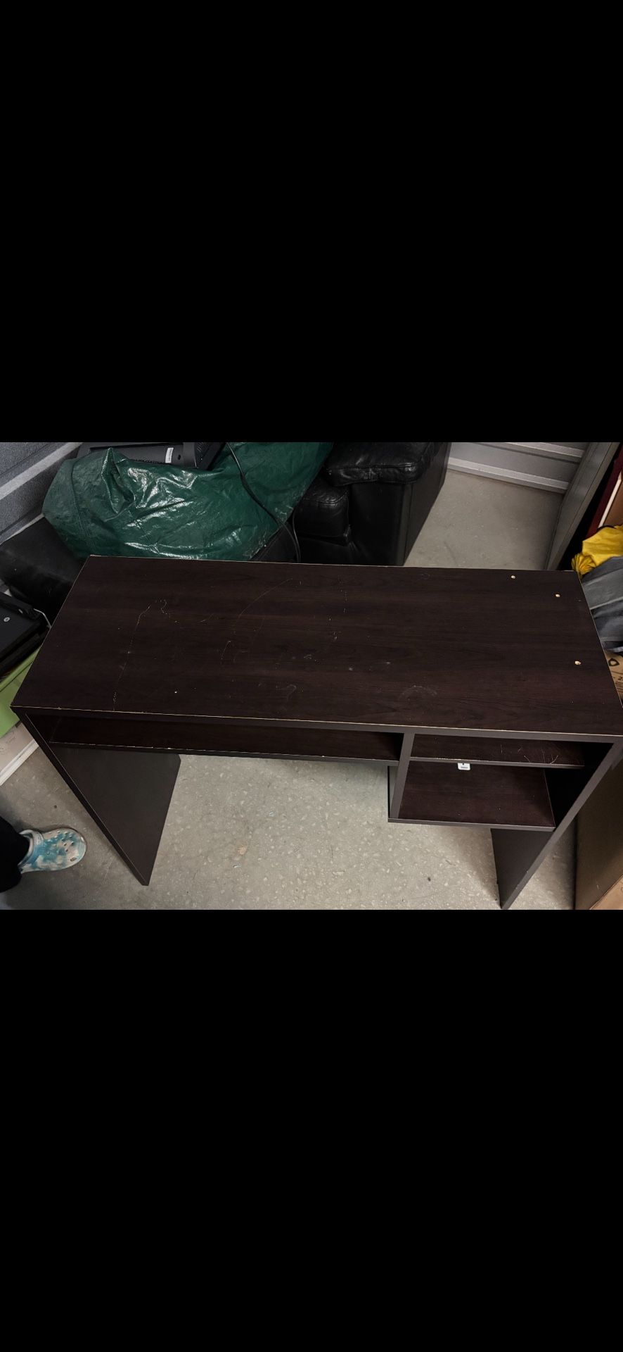 Computer desk