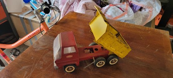 TONKA VINTAGE DUMP TRUCK