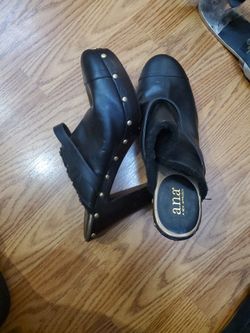 Size 11M Black And Brown Women Heel 