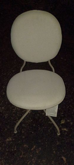 BJORKBERGET Swivel Office Chair