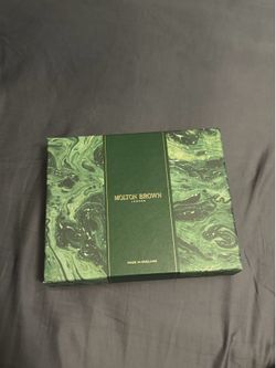 Molton Brown London-Coastal Cypress & Sea Fennel Travel Collection