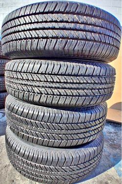 Set 265/65-17 Dunlop con el 95%de vida