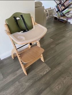 Abiie High Chair