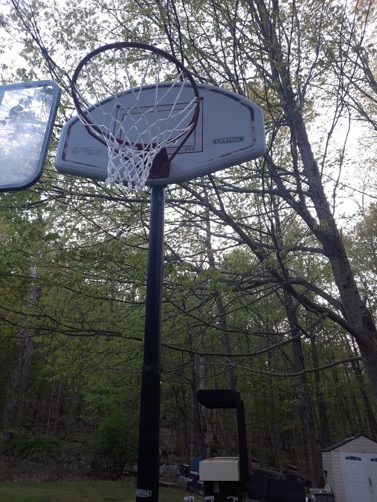 Portable Basketball Hoop