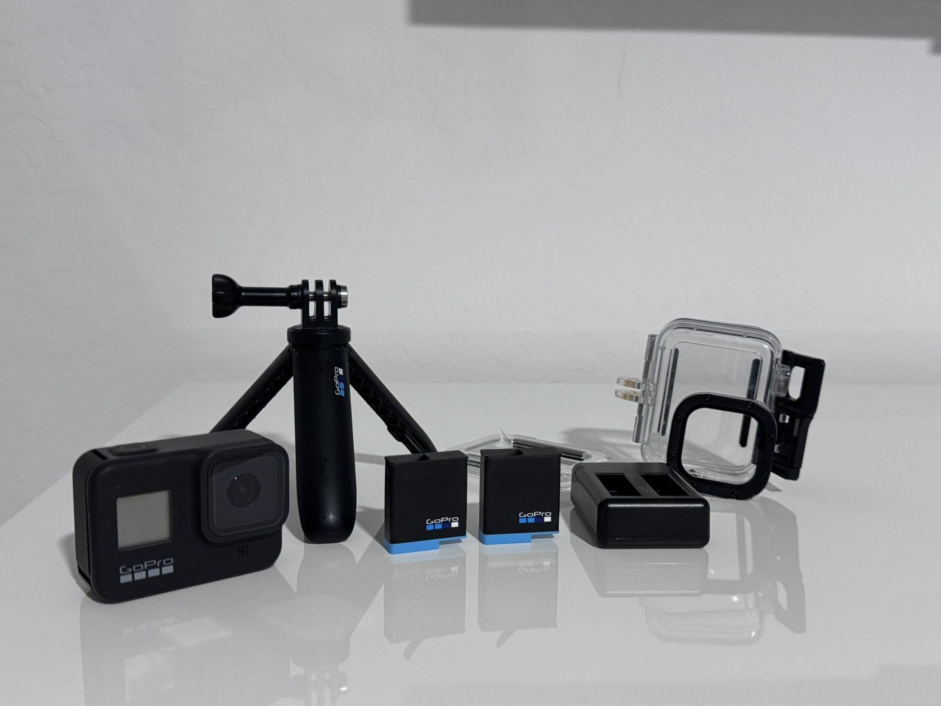 Go Pro 8 Black With Accesories