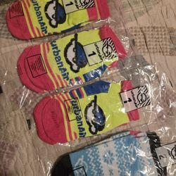 BRAND NEW SEALED INDIVIDUALLY PAIRS OF KIDS SOCKS WITH GRIPPERS  ON BOTTOM