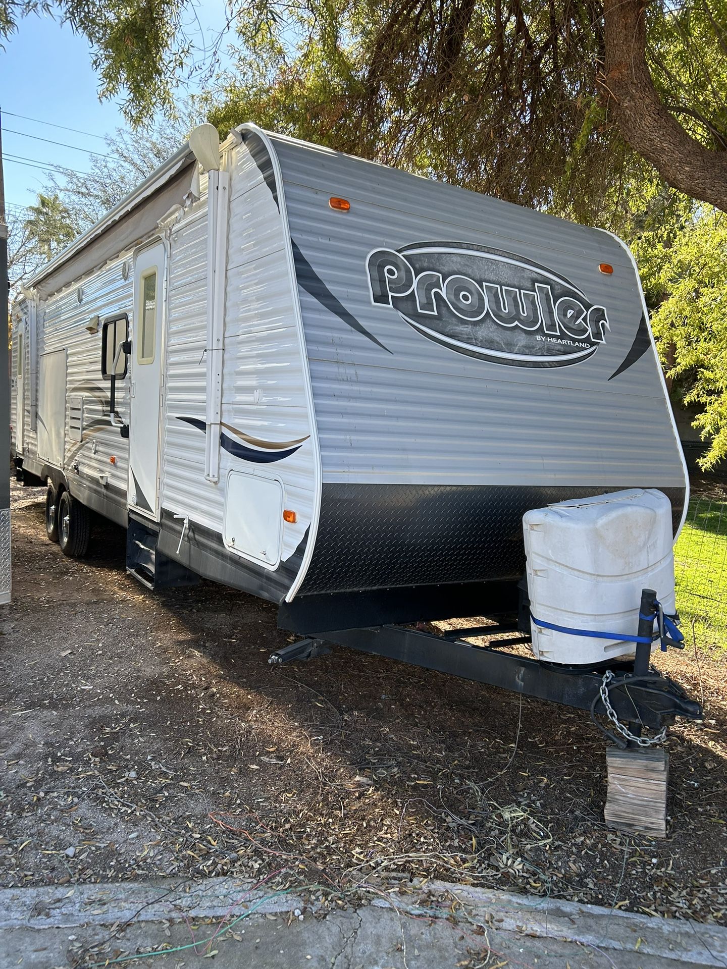 2014 Prowler Sleeps 10
