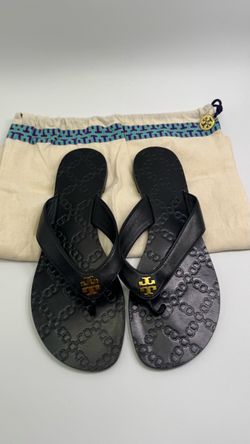 Tory Burch Monroe Size 9 Black Leather & Gold Sandals in Box