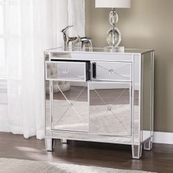 Set Of 2 Side Tables