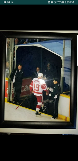 Steve Yzerman last walk off the ice picture authentic