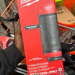 Milwaukee Bluetooth Job Speaker