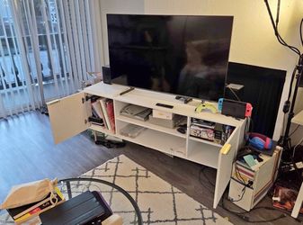 TV Stand/Media Center