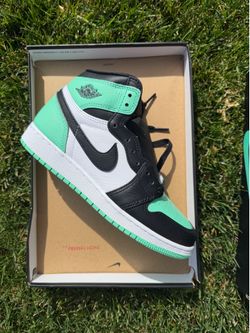 Jordan 1 ‘Neon’ Size 6 GS