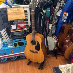 Bently Acoustic Guitar
