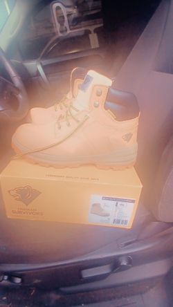 Vendo 2 pares de zapato para Trabago  cada par $130