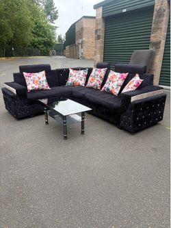 🔥 BLACK VELVET SECTIONAL + GLASS COFFEE TABLE 🔥