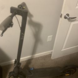 Electric Scooter Comes With Charger 