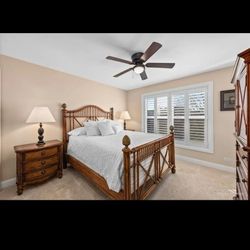 Vintage  Drexler Heritage - Captiva  -Complete Queen Bed , Night Stands & Amoire