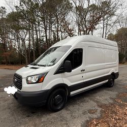 Ford Transit-250