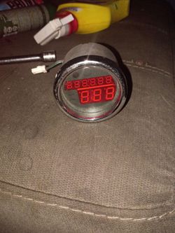Digital speedometer