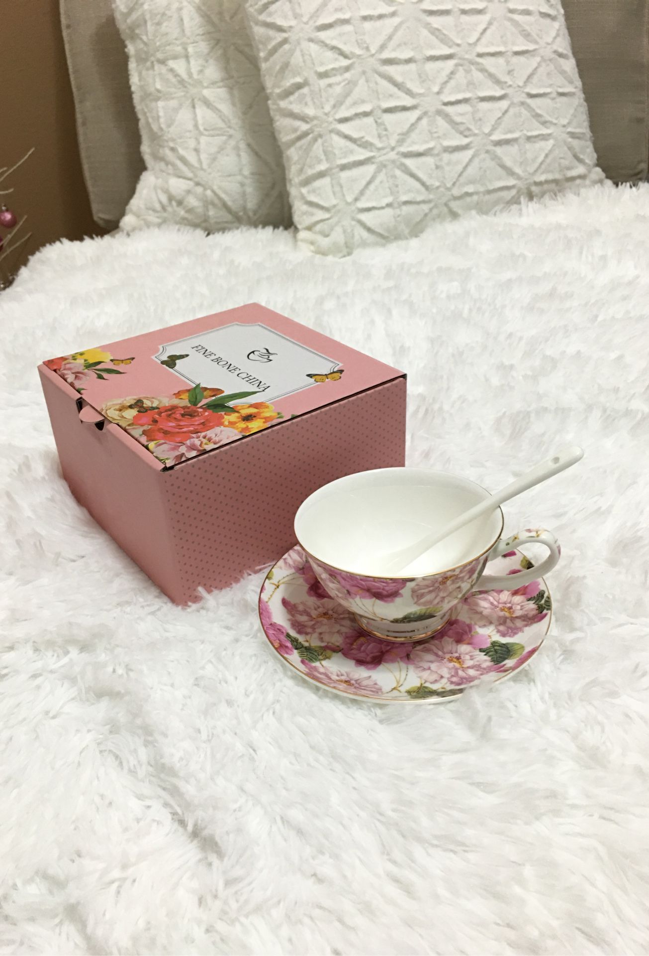 Brand New Teacup and Saucer (floral design)
