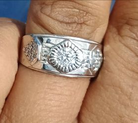 Men's size 9 silver ring
